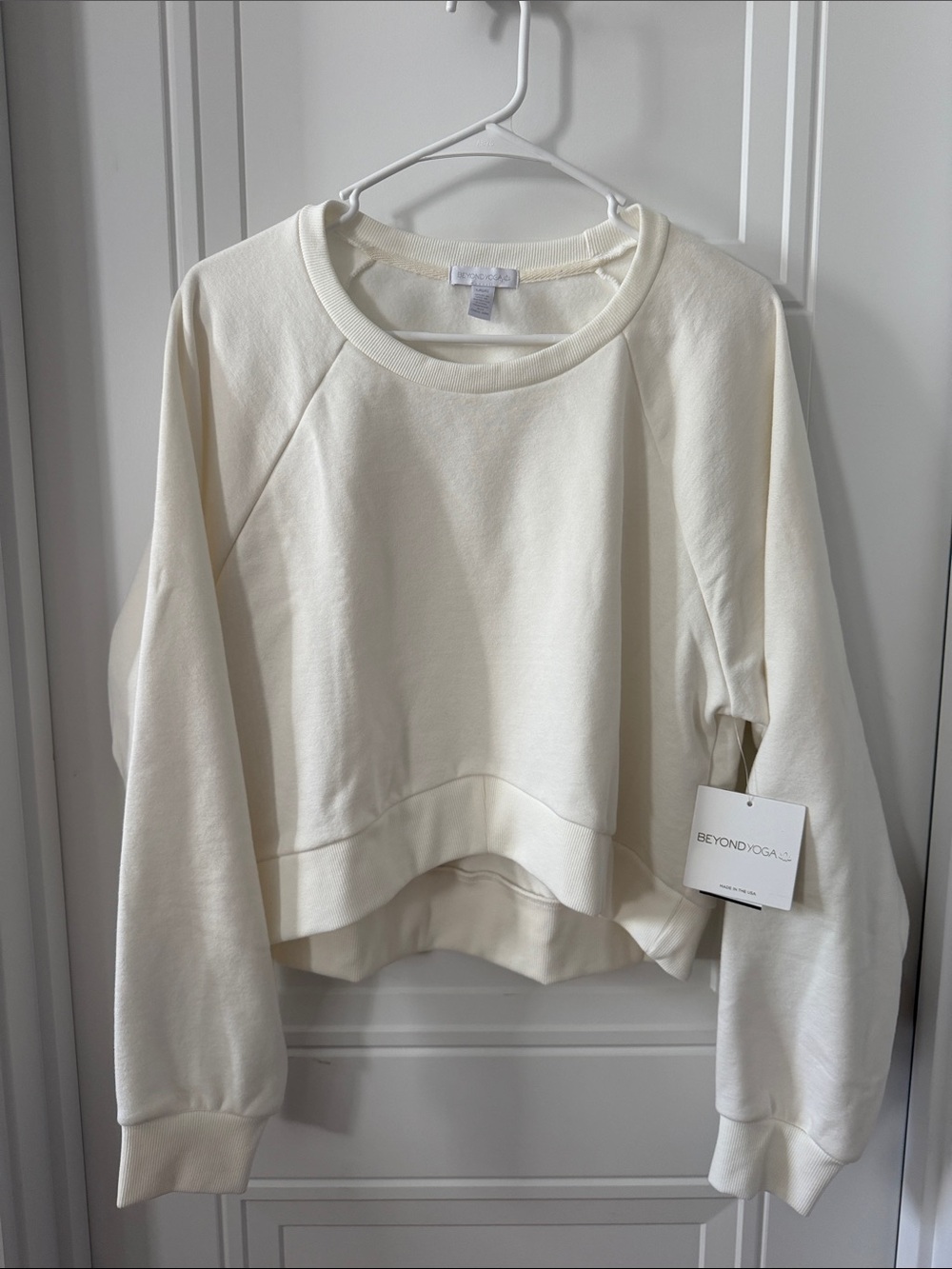 Beyond Yoga Cream Cropped Crew Sweatshirt